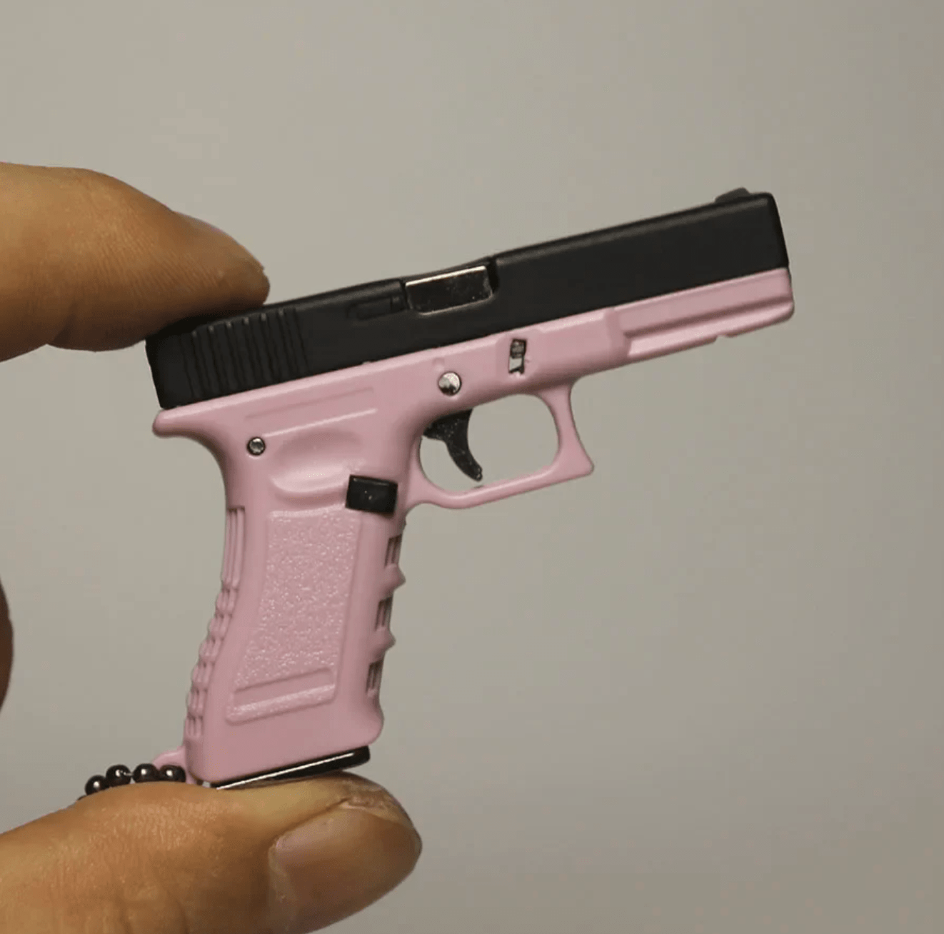 G17 Keychain + Holster - Magicalverseshop